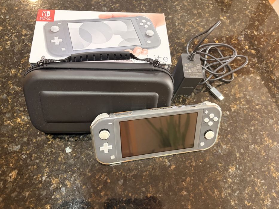 Nintendo switch lite (desbloqueada)