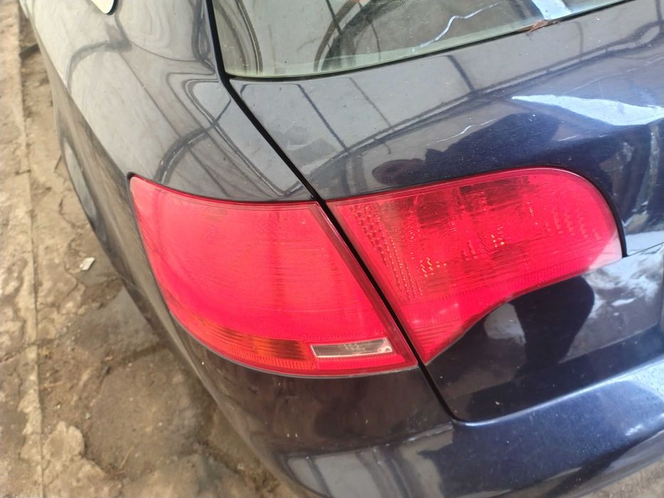Lampa Tył Tylna Lewa lub Prawa Błotnika i Klapy Audi A4 B7 Kombi kpl.