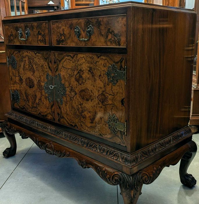 Bardzo piękna komoda na lwich łapach mahoń -sklep Dąbrowa Górnicza
