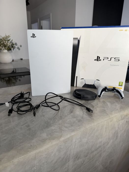 PS5 z Napędem na płyty | Stan Idealny