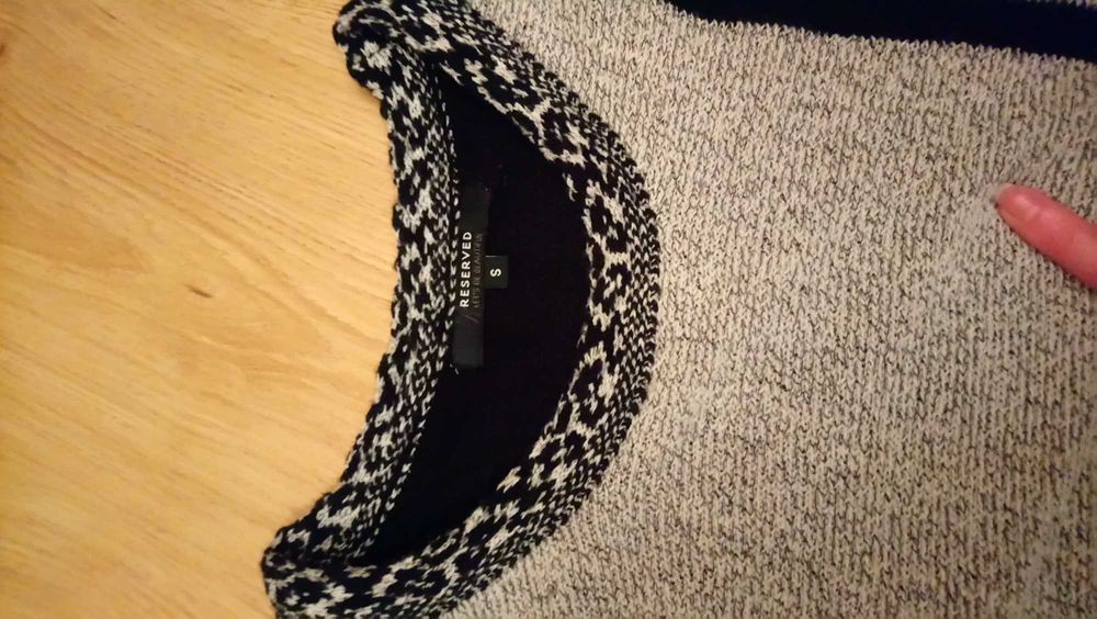 Sweter, pączo bezowo czarne