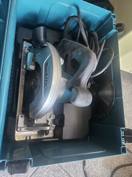 Maquinas makita novas