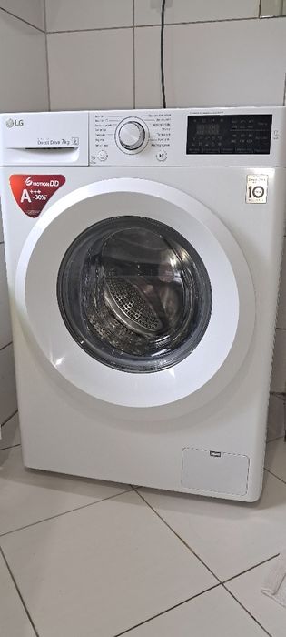 Sprzedam pralkę  LG Inverter Direct drive  7kg 6 Motion DD