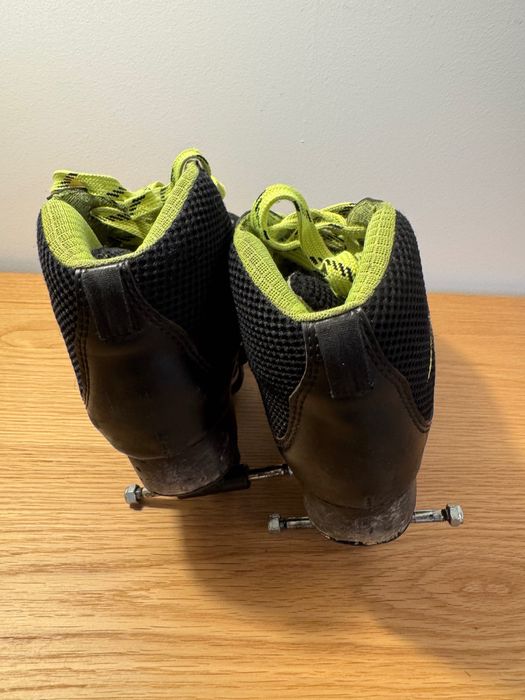 Botas38+Bases Patins 12,5 - Hóquei em Patins TVD