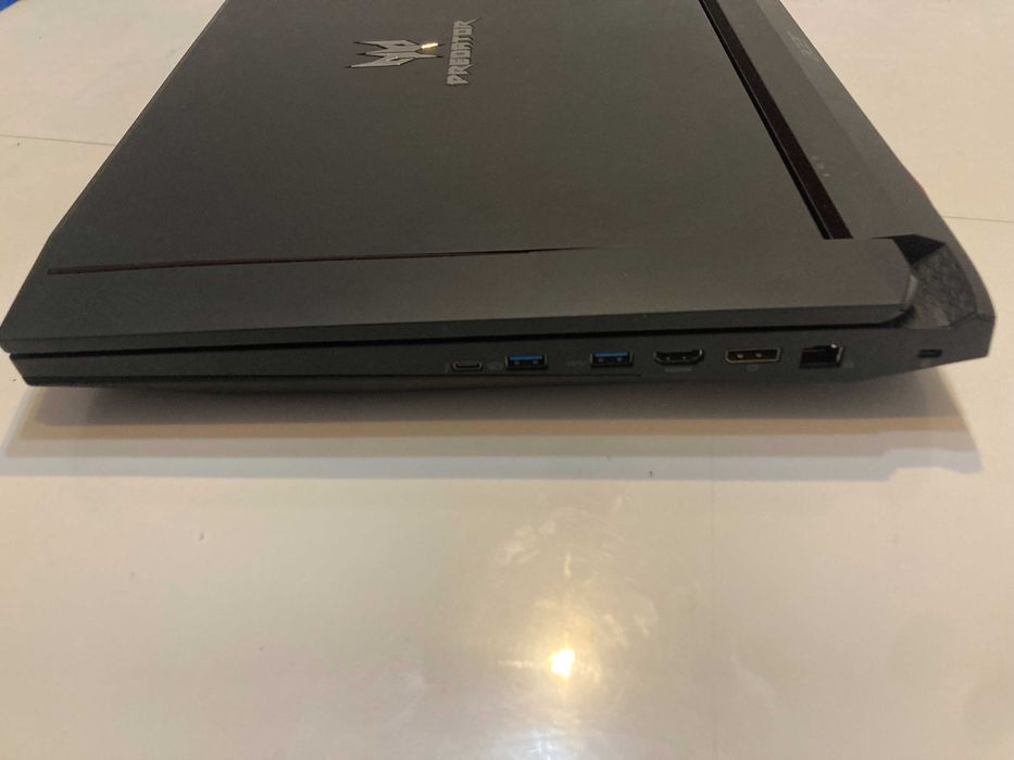 Laptop Acer Predator 17x GX-792 i7-7820HK 32GB Ram Ssd 1Tb Win10 GTX1080 + dodatki