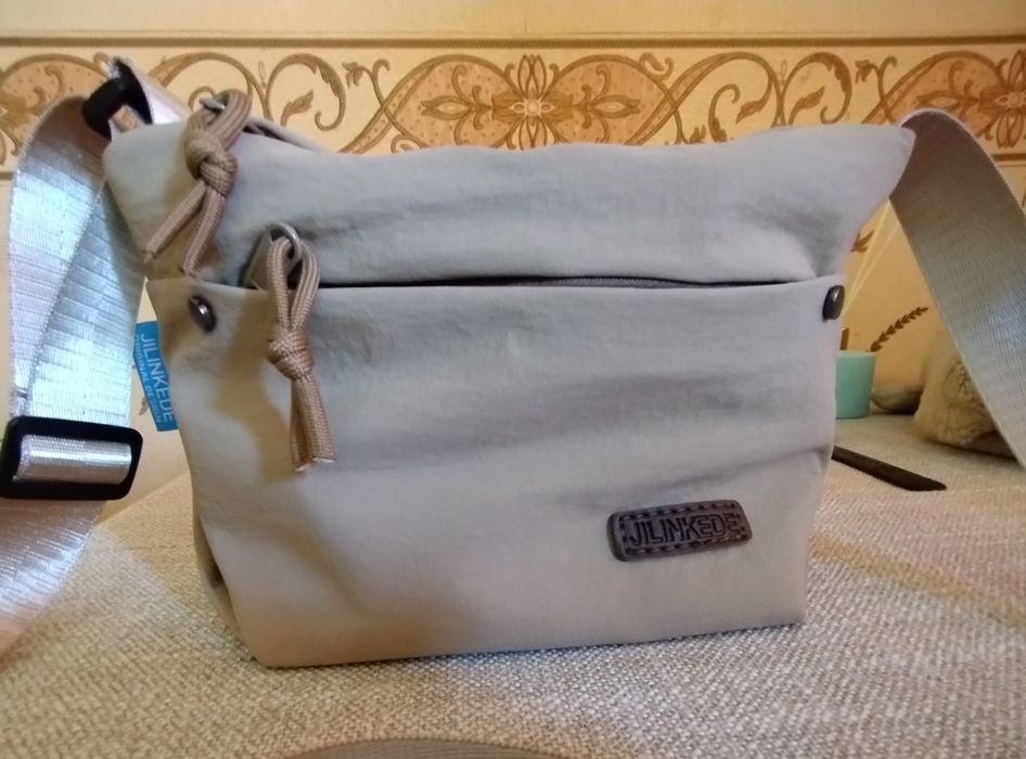 Сумочки жіночі .