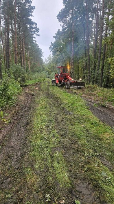 Usługi równiarką drogową