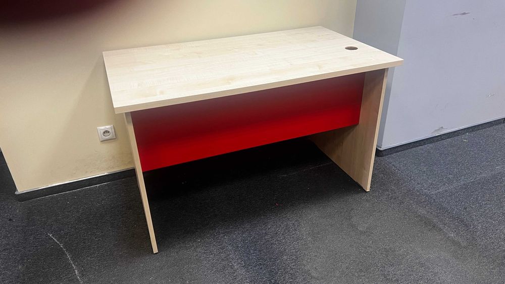 Biurka do biur  firmy  MDD