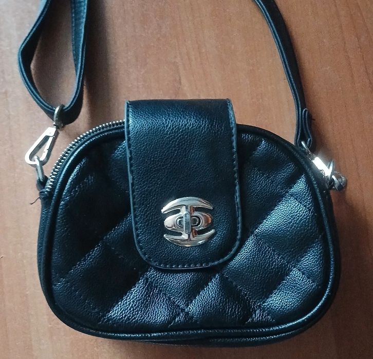 Torebka czarna mała