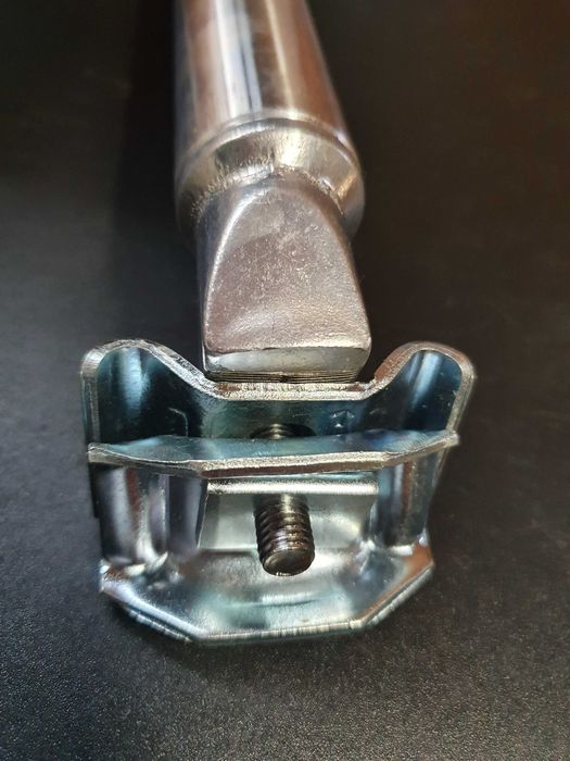 Nowa sztyca aluminiowa podsiodłowa; 30,2; 250mm.