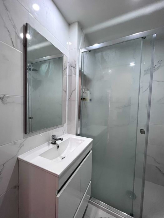 Quarto Novo Almada Casal Entrada Imediata