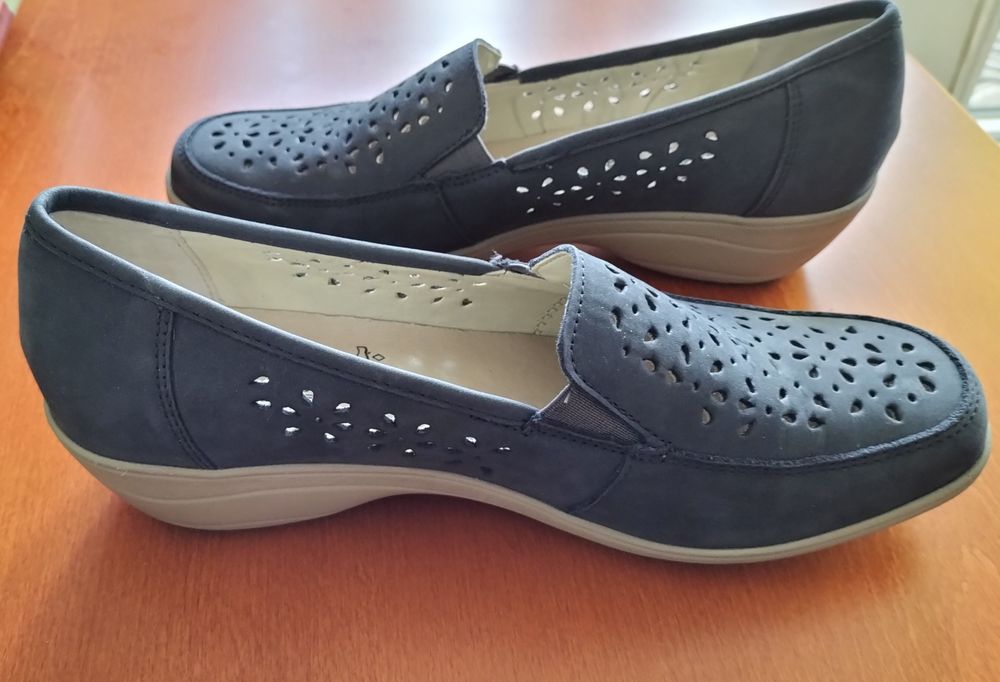 Półbuty damskie FLY FLOT,skórzane, nowe, rozmiar 40