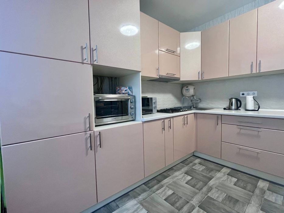 1-кімнатна квартира в Бучі! Новий ремонт/меблі/техніка