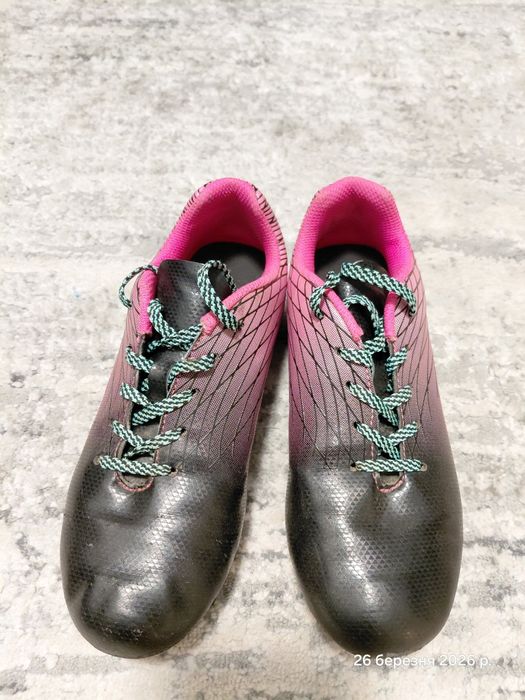 Дитячі футбольні бутси