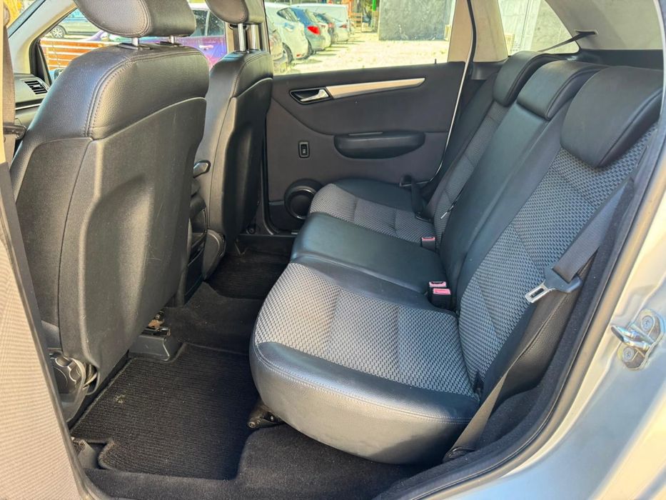 Vendo Mercedes B 180