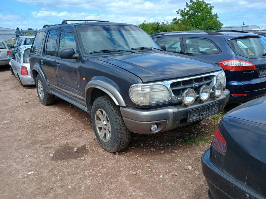Zderzak maska błotnik drzwi klapa Ford Explorer