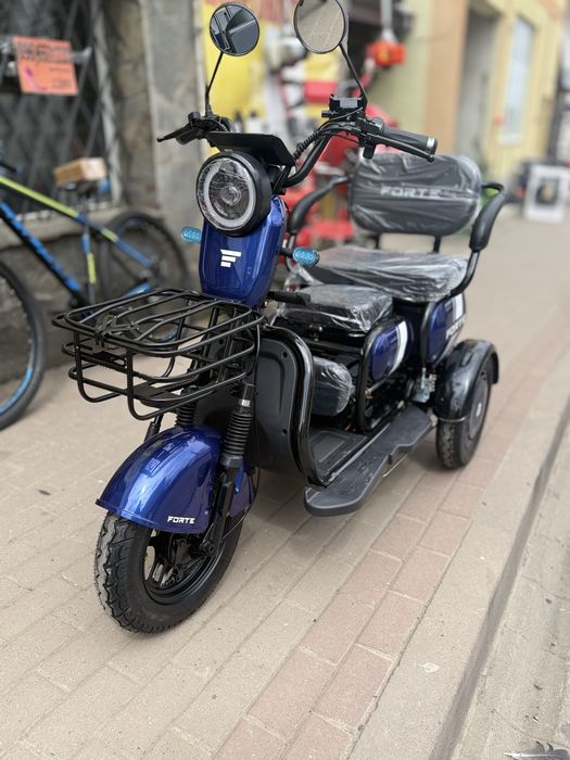 Трицикл акумуляторний Forte TRANSIT- WN1060