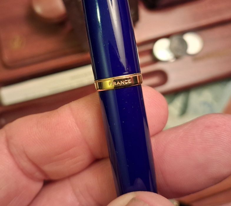 Waterman Carene esferográfica azul e ouro