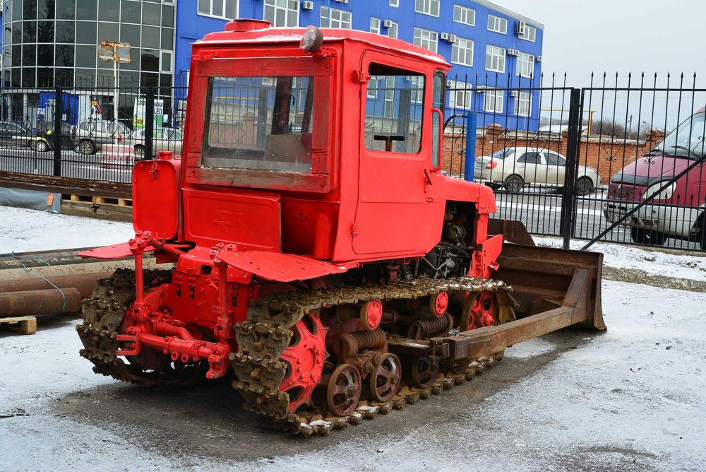 Продам Трактор Бульдозер ДТ-75