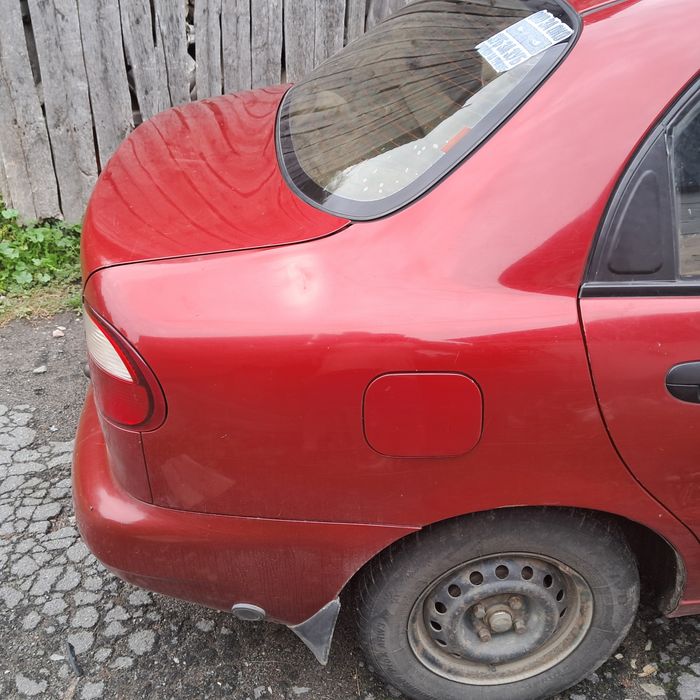 Ланос Автомобіль