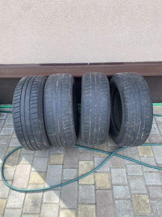 Шини з дисками комплект