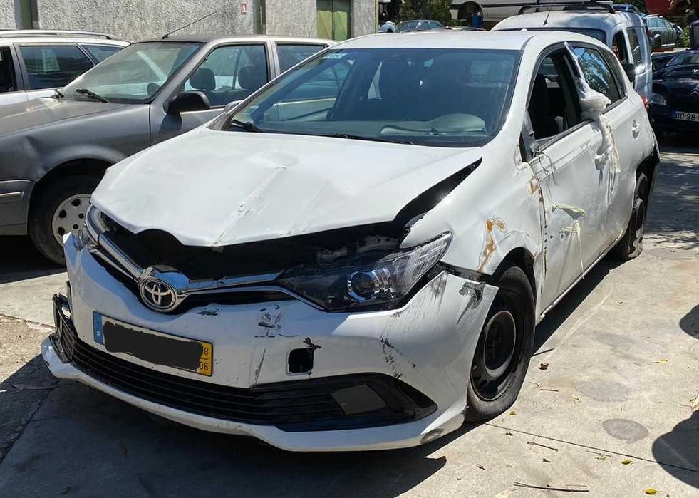 Toyota Auris de 2018 - para peças