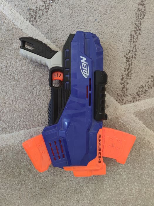 Бластер Nerf Еліт Руккус