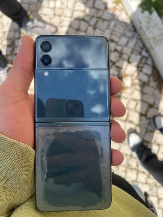 Samsung Z FLIP 3.