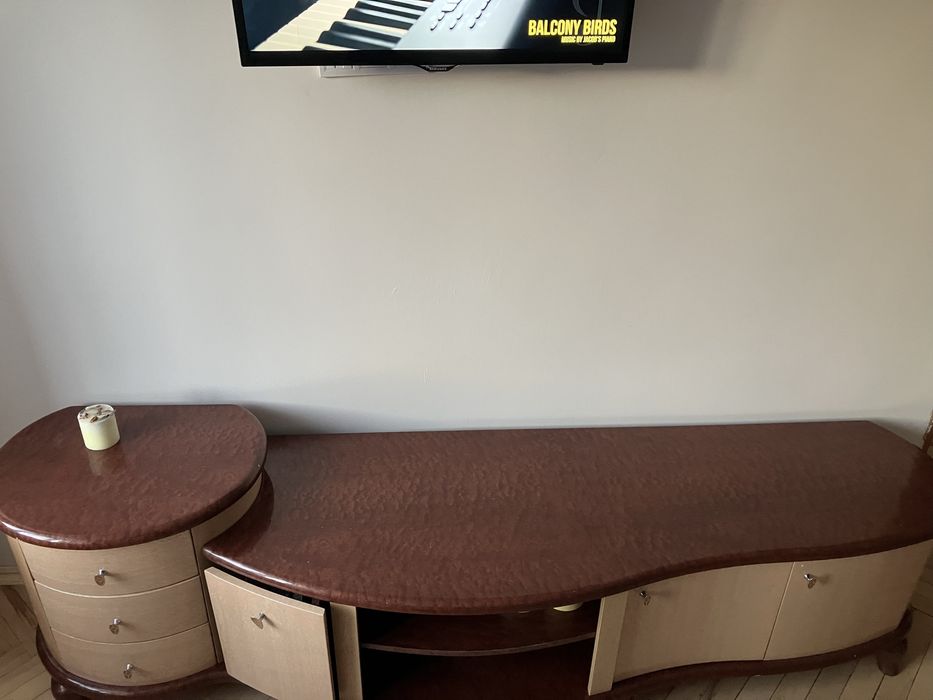 Тумба для вітальні, виробництво Малайзія