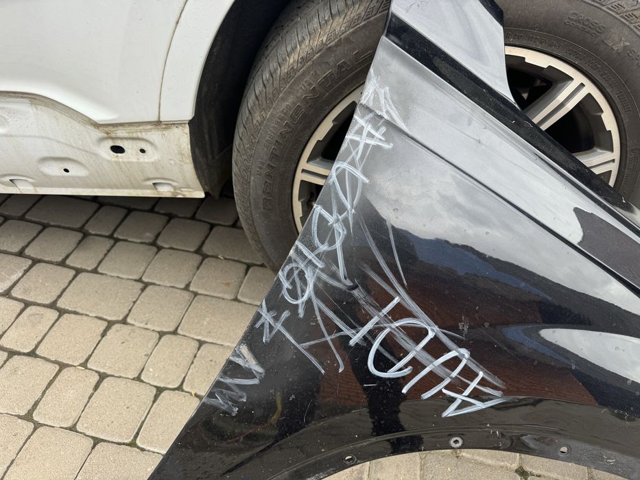 Крило переднє праве Audi q7 4m