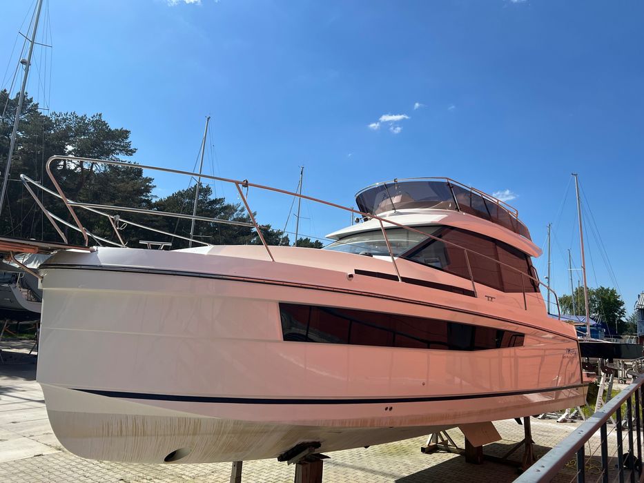 Delphia 989 Platinum Flybridge