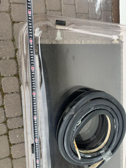 Szyby do przyczepy kempingowej