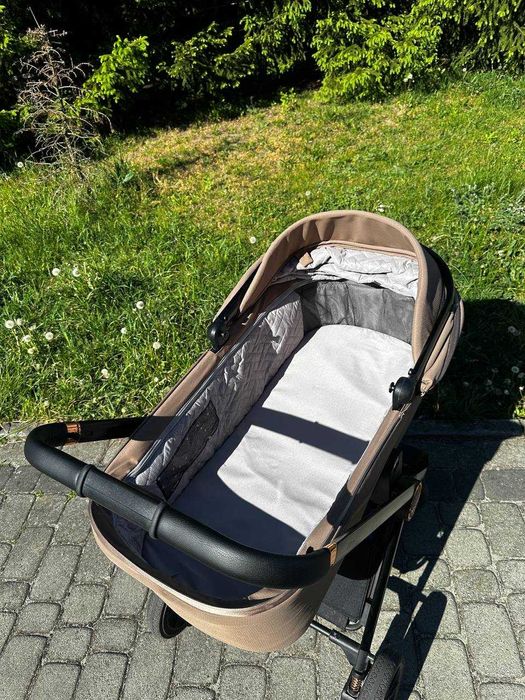 Wózek dziecięcy 2 w 1 Carello Ultra