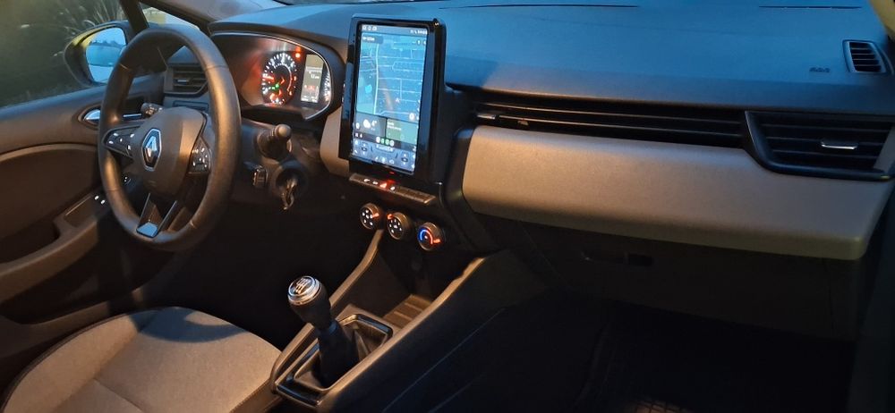 Renault Clio 1.5 diesel Tablet Full LED Tempomat Navi Faktura