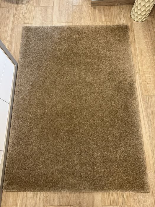 2 carpetes castanhas