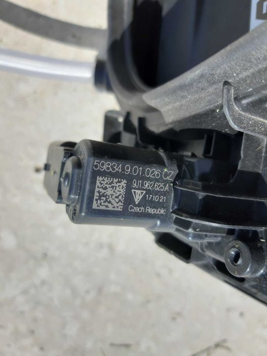 Porsche Taycan порт зарядки 9J1821942E 9J1821248A 9J1962625B: 400