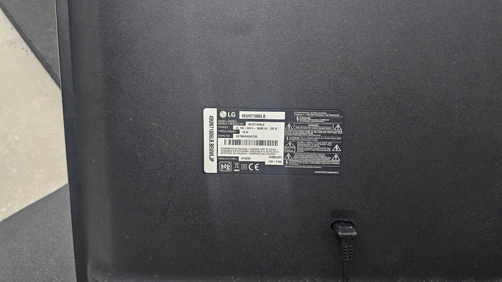 TV LG 49” (127cm) HS – Para Peças – Com Comando