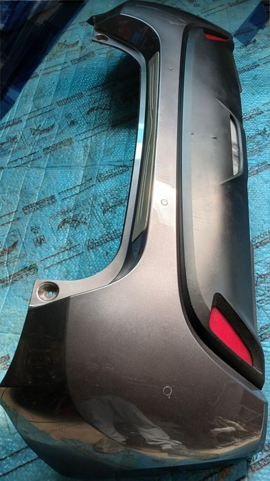 Klapa bagażnika spoiler  TOYOTA YARIS IV 1g3