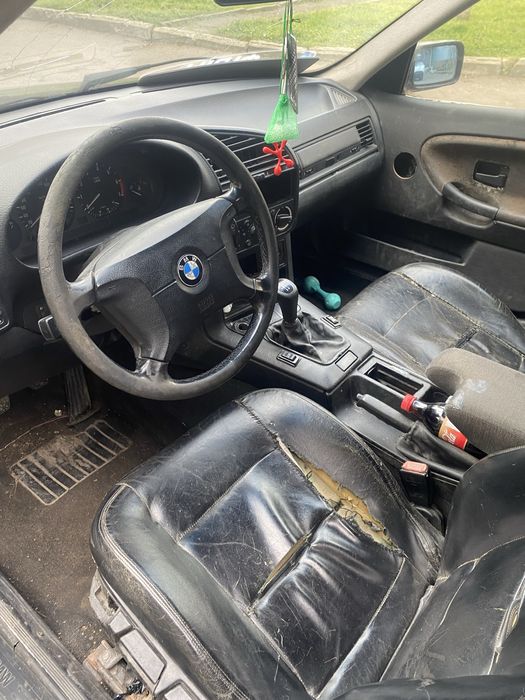 Автомобіль BMW Е36 3 серія 320І