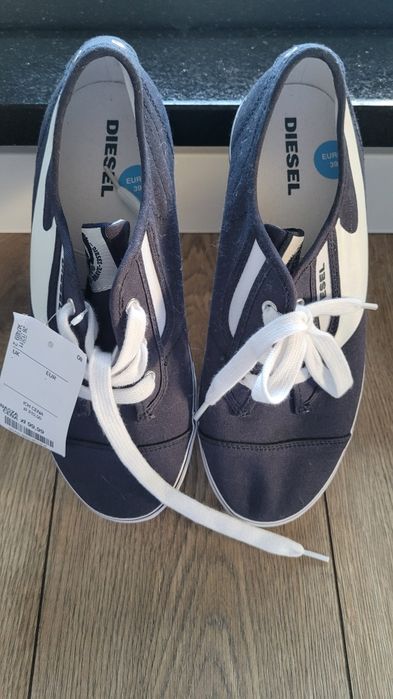 Trampki Diesel rozm 39