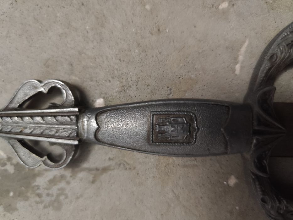 Lindíssima espada e escudo