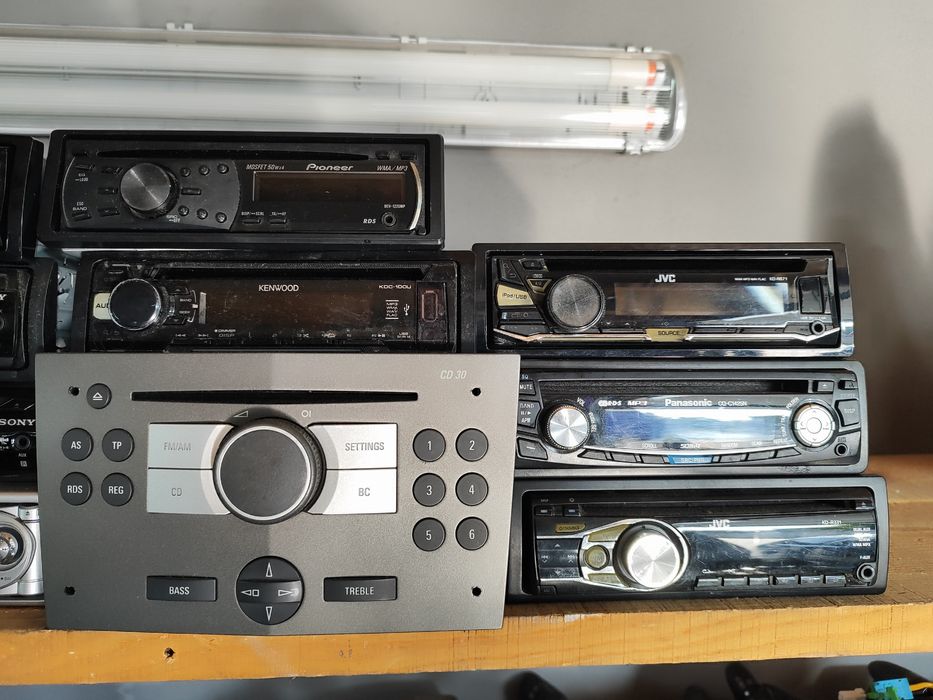 Radioodtwarzacz Cd Usb AUX Pioneer JVS radio samochodowe