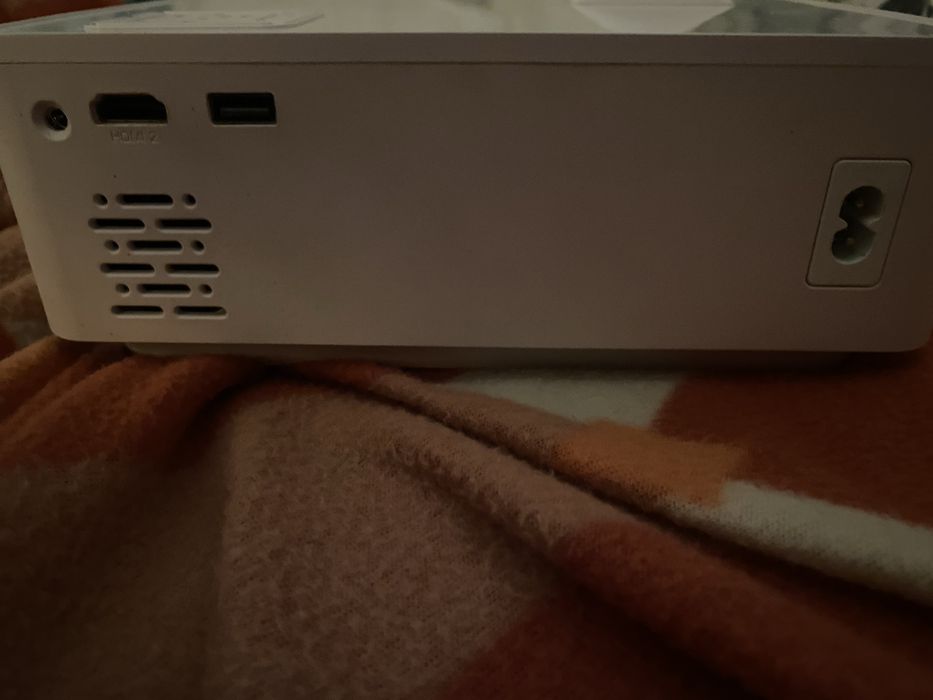 Projetor Topvision T6 – Ótimo estado – Zona Cascais/Alcabideche