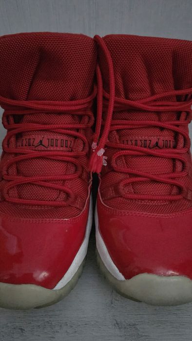 Кросівки  Air Jordan 11 Retro Red 378037-623