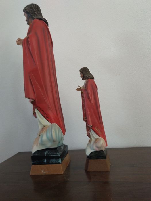 Cristos antigos em loiça