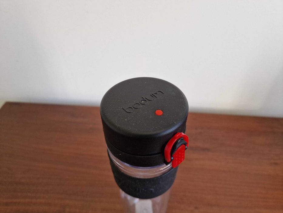 Caneca BODUM isotérmica de parede dupla em plástico TRITAN, 0,45 l