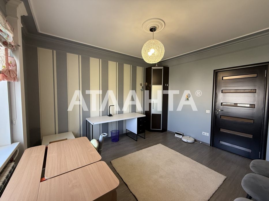 Оренда трикімнатна квартира Дарниця