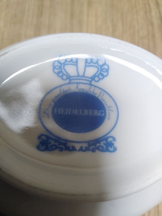 Porcelanowa bombonierka Heidelberg