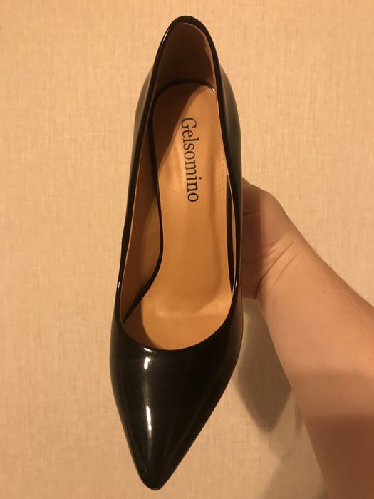 Туфлі-човники