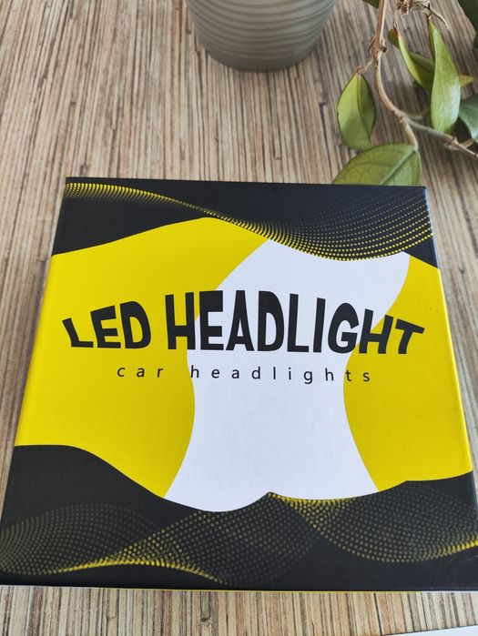 Премиум Авто Led лампочки. H 4 5000К. Светодиодные лампы